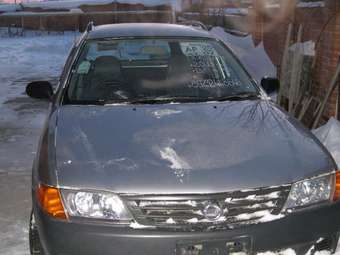 2003 Nissan AD Van Photos