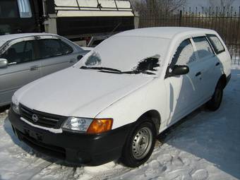 2003 Nissan AD Van Pictures