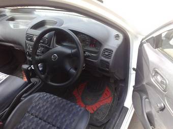 2003 Nissan AD Van Images
