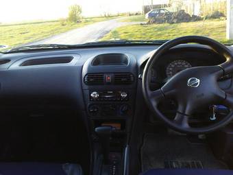 2003 Nissan AD Van Images