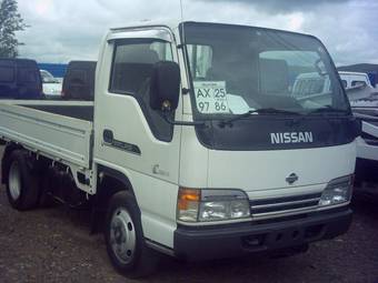 2003 Nissan AD Van Photos