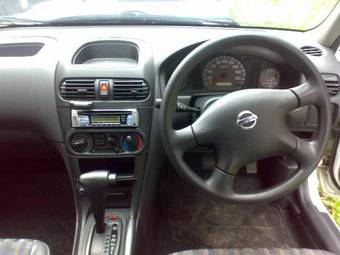 2003 Nissan AD Van Images