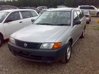 2003 Nissan AD Van Pics