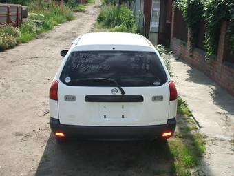 2003 Nissan AD Van Photos
