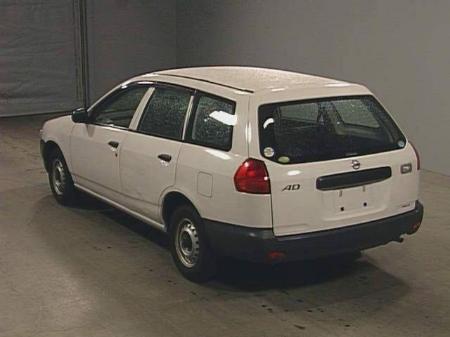2004 Nissan AD Van