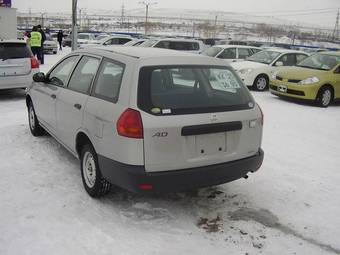2004 Nissan AD Van Pictures