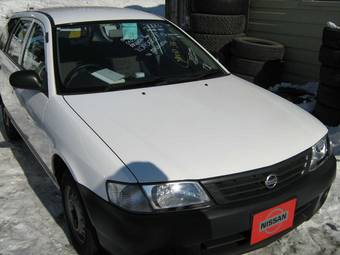 2004 Nissan AD Van Pictures