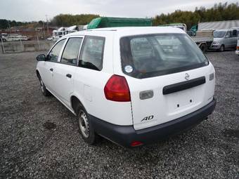 2004 Nissan AD Van Photos