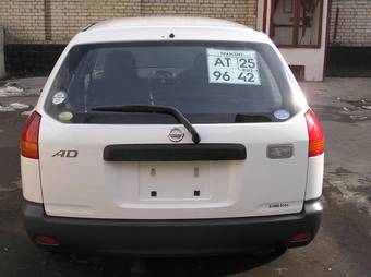 2004 Nissan AD Van Photos