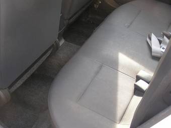 2004 Nissan AD Van Pictures