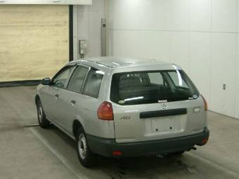 2004 Nissan AD Van Photos