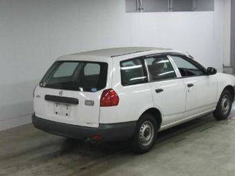 2004 Nissan AD Van Pictures