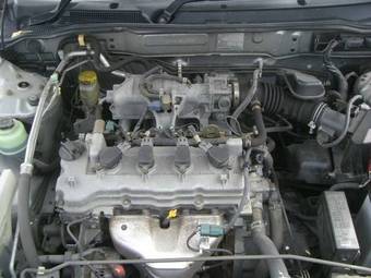 2004 Nissan AD Van Photos