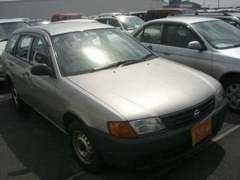 2004 Nissan AD Van Pictures