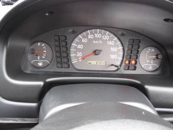 2004 Nissan AD Van Pics