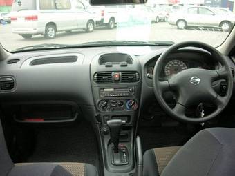 2004 Nissan AD Van Images