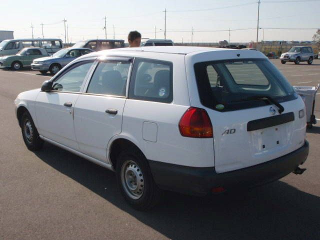 2005 Nissan AD Van