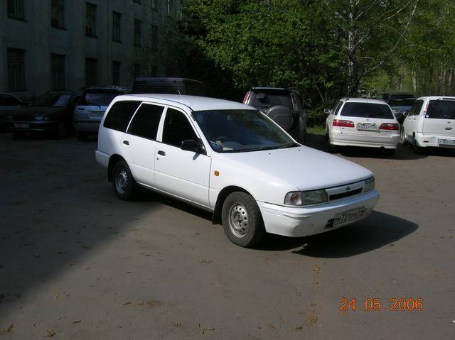 1993 Nissan AD Wagon