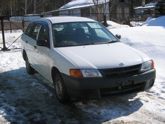 1999 Nissan AD Wagon