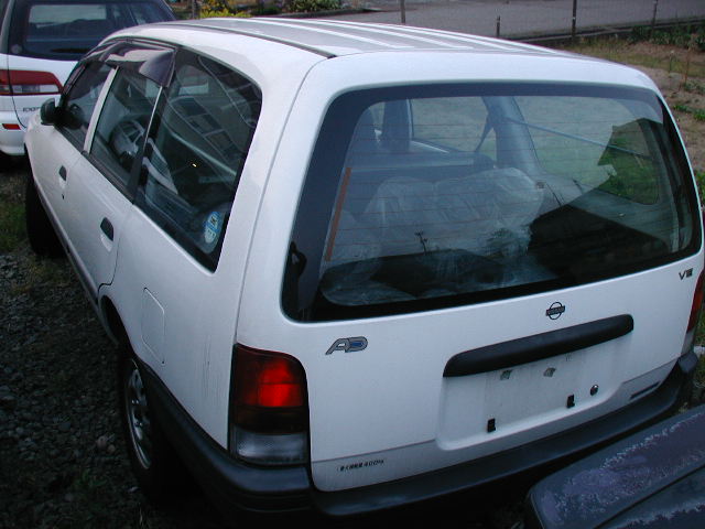 1999 Nissan AD Wagon Pictures
