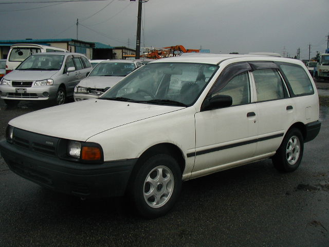 1999 Nissan AD Wagon For Sale