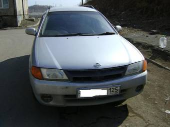 1999 Nissan AD Wagon Photos