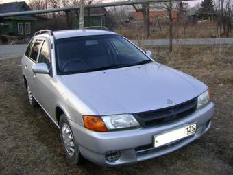 1999 Nissan AD Wagon Photos