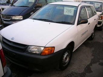 2000 Nissan AD Wagon