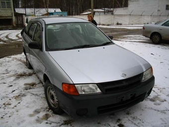 2000 Nissan AD Wagon