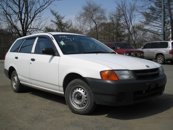 2000 Nissan AD Wagon
