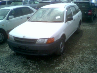 2000 Nissan AD Wagon
