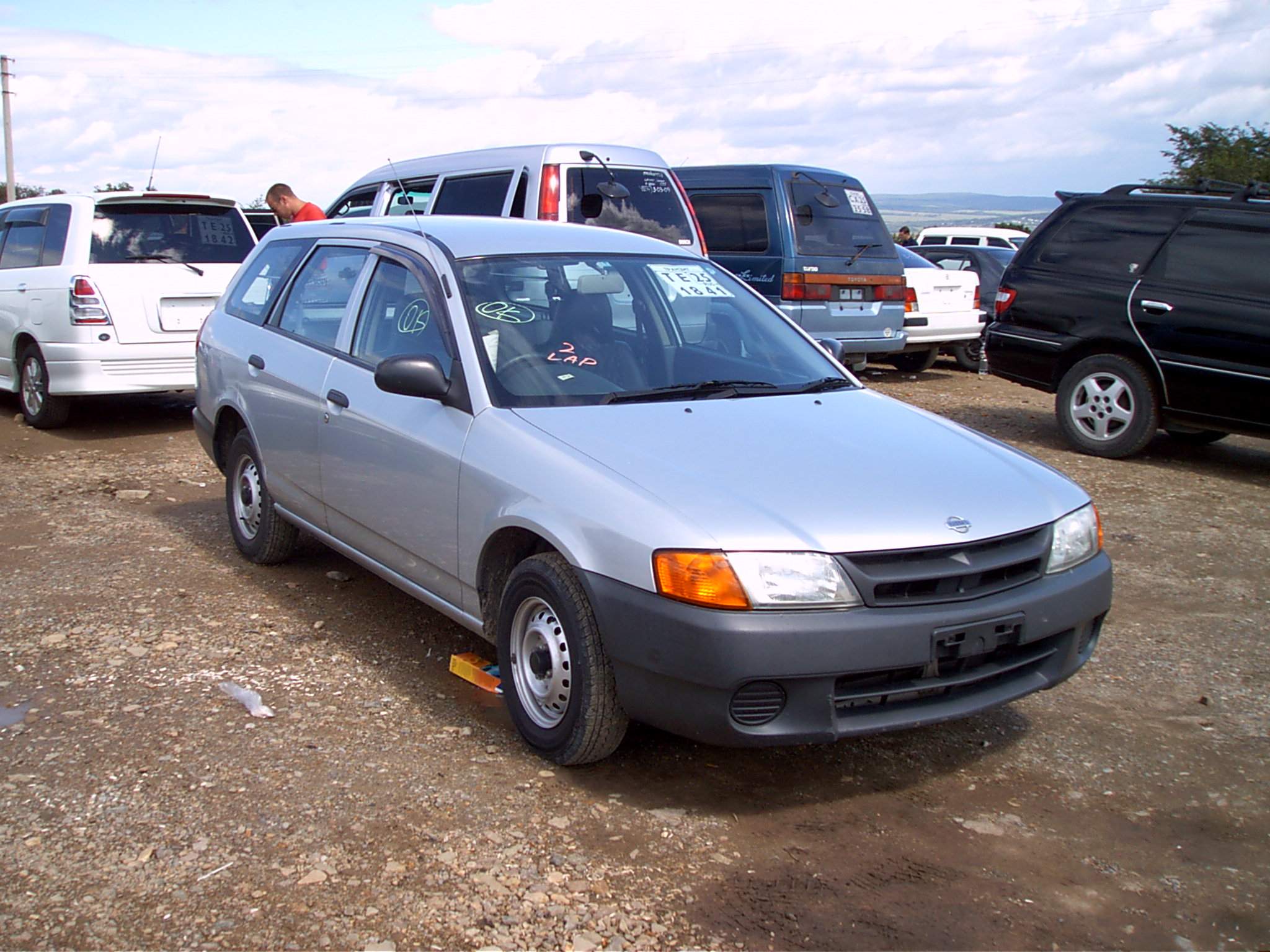 2000 Nissan AD Wagon