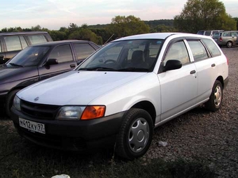 2000 Nissan AD Wagon