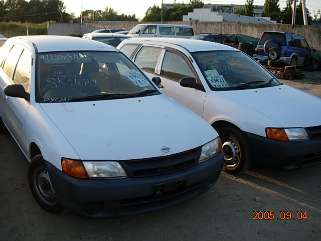 2000 Nissan AD Wagon