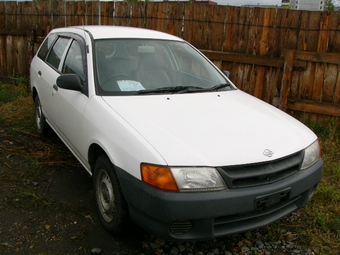 2000 Nissan AD Wagon