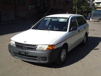 2000 Nissan AD Wagon