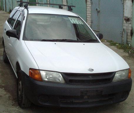 2000 Nissan AD Wagon
