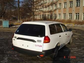 2000 Nissan AD Wagon