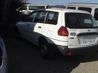 2000 Nissan AD Wagon