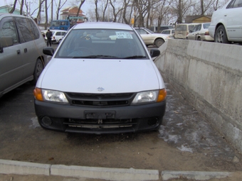 2000 Nissan AD Wagon