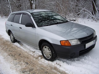 2000 Nissan AD Wagon