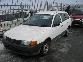2000 Nissan AD Wagon