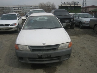 2000 Nissan AD Wagon