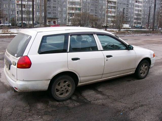 2000 Nissan AD Wagon