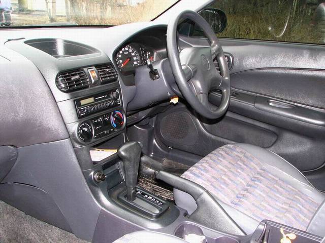 2000 Nissan AD Wagon