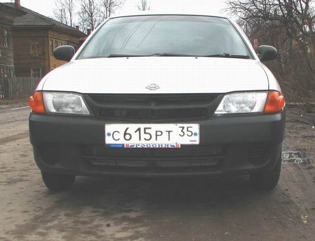 2000 Nissan AD Wagon