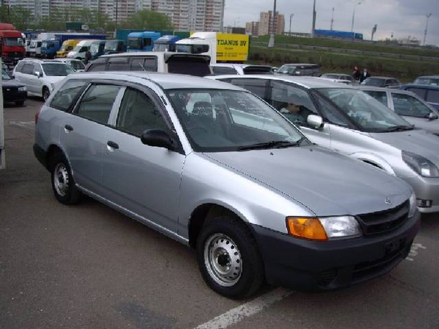 2000 Nissan AD Wagon