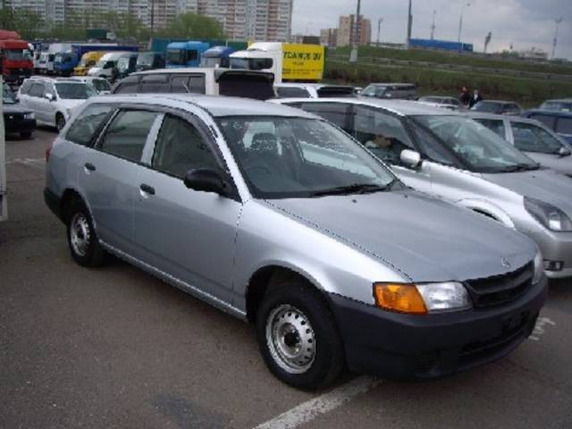 2000 Nissan AD Wagon