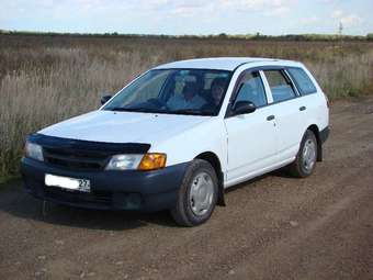 2000 Nissan AD Wagon