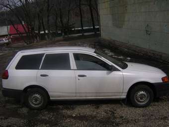 2000 Nissan AD Wagon